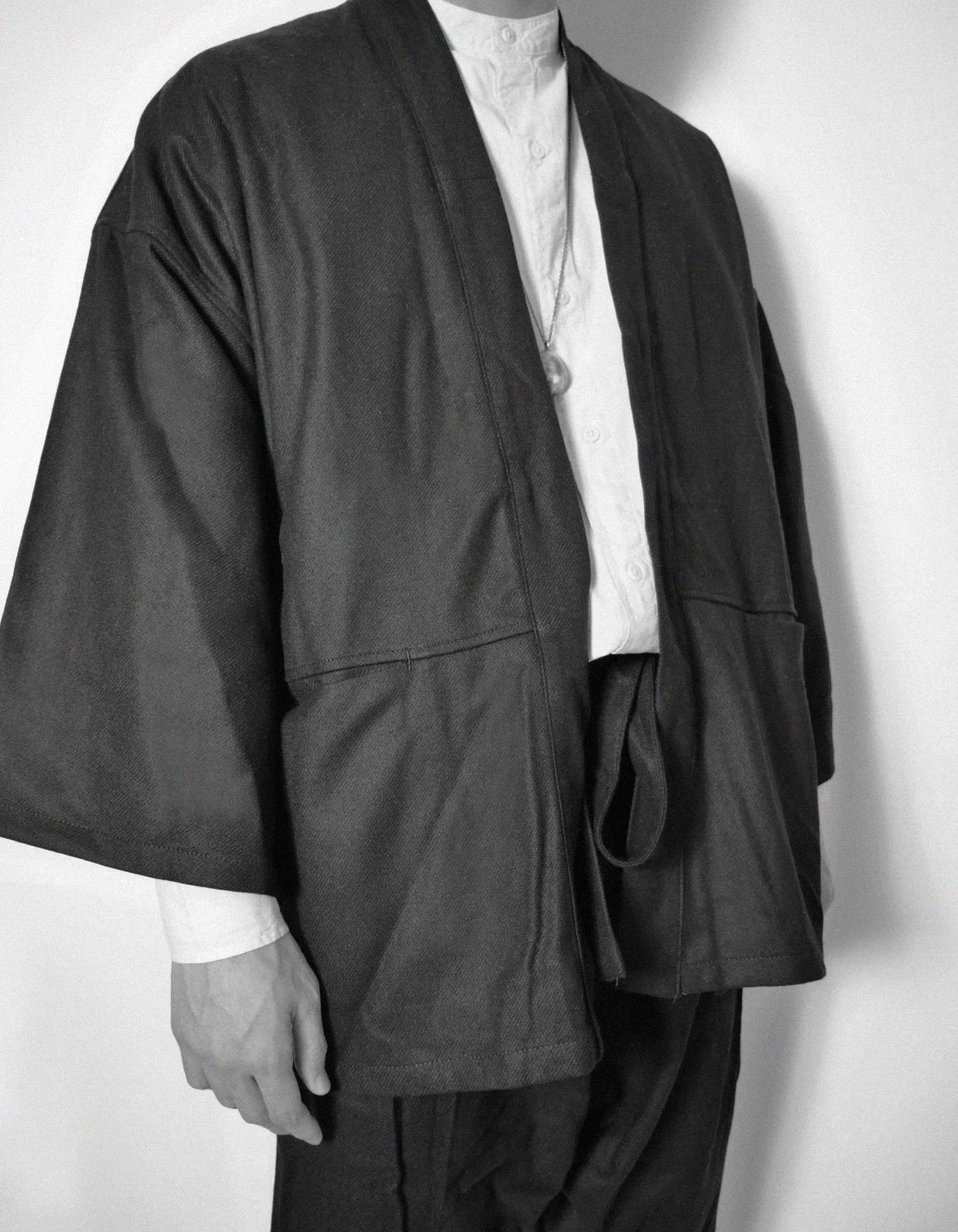 風合い抜群の太袖の古布ショートジャケット44 　襤褸　ボロ　boro SUPER BORO BORO】襤褸古布 スーパーボロボロショーツ襤褸古布